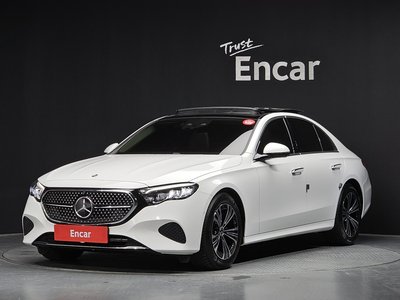 MERCEDES-BENZ E-CLASS - 1