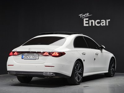 MERCEDES-BENZ E-CLASS - 3