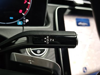 MERCEDES-BENZ E-CLASS - 9