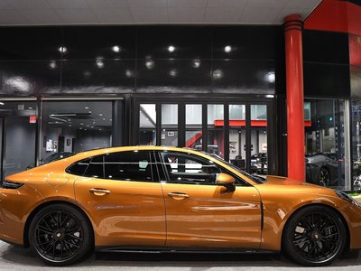 PORSCHE PANAMERA - 5