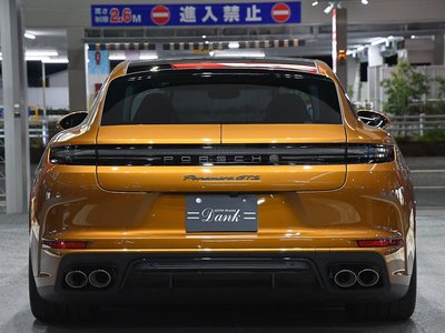 PORSCHE PANAMERA - 6