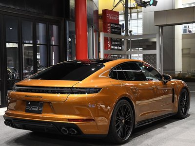 PORSCHE PANAMERA - 2