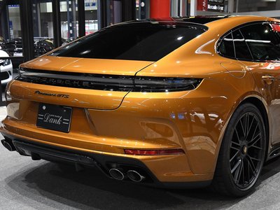 PORSCHE PANAMERA - 9