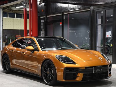 PORSCHE PANAMERA - 1
