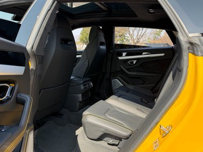 LAMBORGHINI URUS - 9