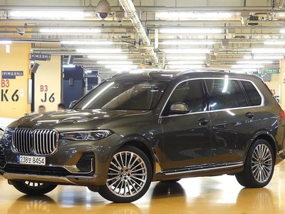 2022 BMW X7 photo 1