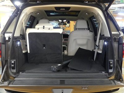 2022 BMW X7 photo 3