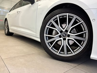 AUDI A6 AVANT - 10