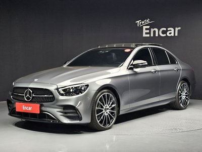MERCEDES-BENZ E-CLASS - 1