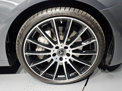 MERCEDES-BENZ E-CLASS - 8