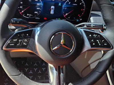 صورة 9 لـ 2026 Mercedes-BENZ GLC