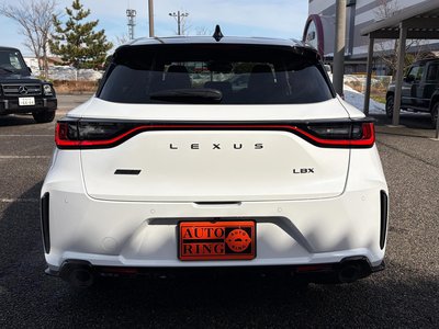 LEXUS LBX - 6