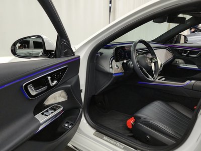 MERCEDES-BENZ E-CLASS - 10
