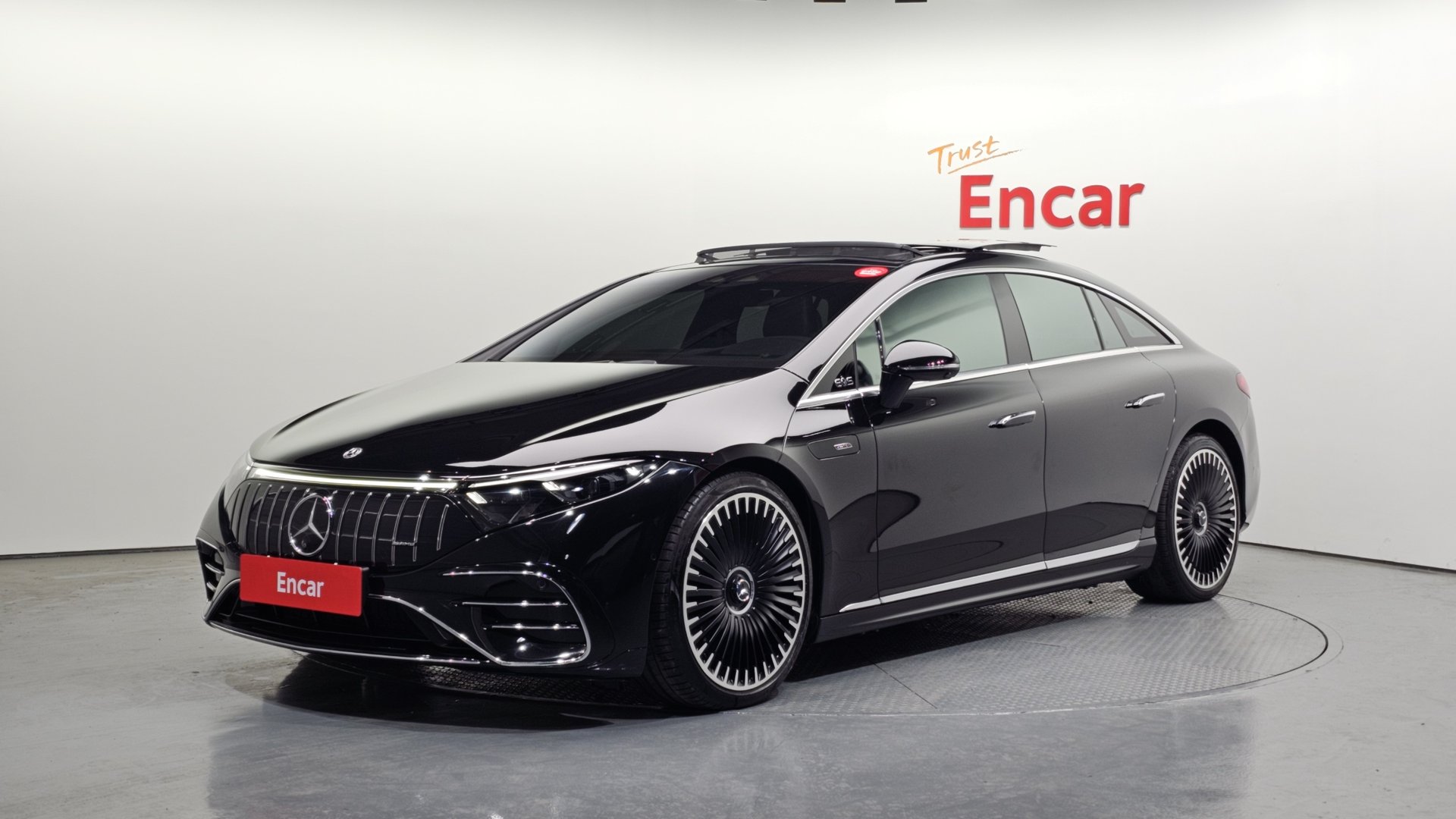 MERCEDES-BENZ EQS - View 1