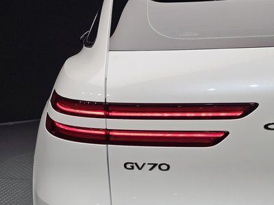 2024 Genesis GV70 — фото 10