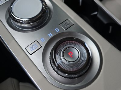 2024 Genesis GV70 — миниатюра 12