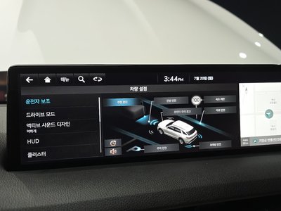 2024 Genesis GV70 — миниатюра 23