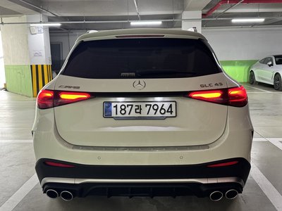 2025 Mercedes-BENZ GLC photo 3