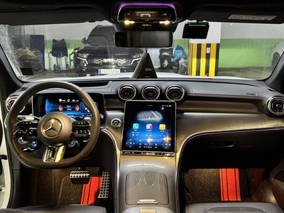 2025 Mercedes-BENZ GLC photo 5