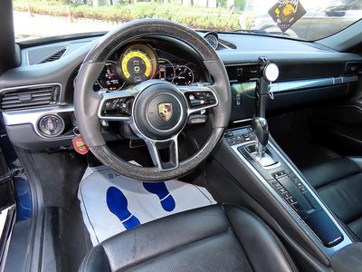 PORSCHE 911 - 5