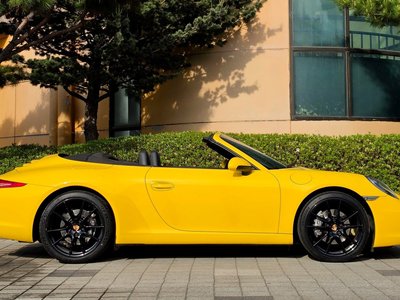 PORSCHE 911 - 7