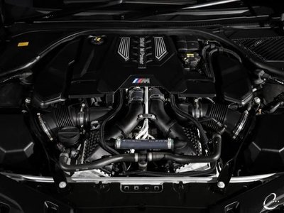 BMW M8 - 8