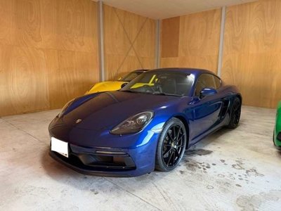 PORSCHE 718 CAYMAN