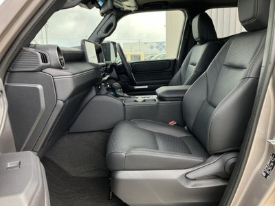 TOYOTA LAND CRUISER 250 - 7