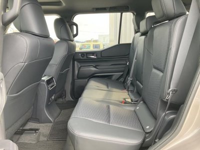 TOYOTA LAND CRUISER 250 - 8