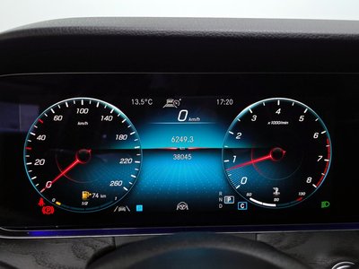 MERCEDES-BENZ E-CLASS - 8