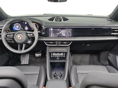 PORSCHE MACAN - 4