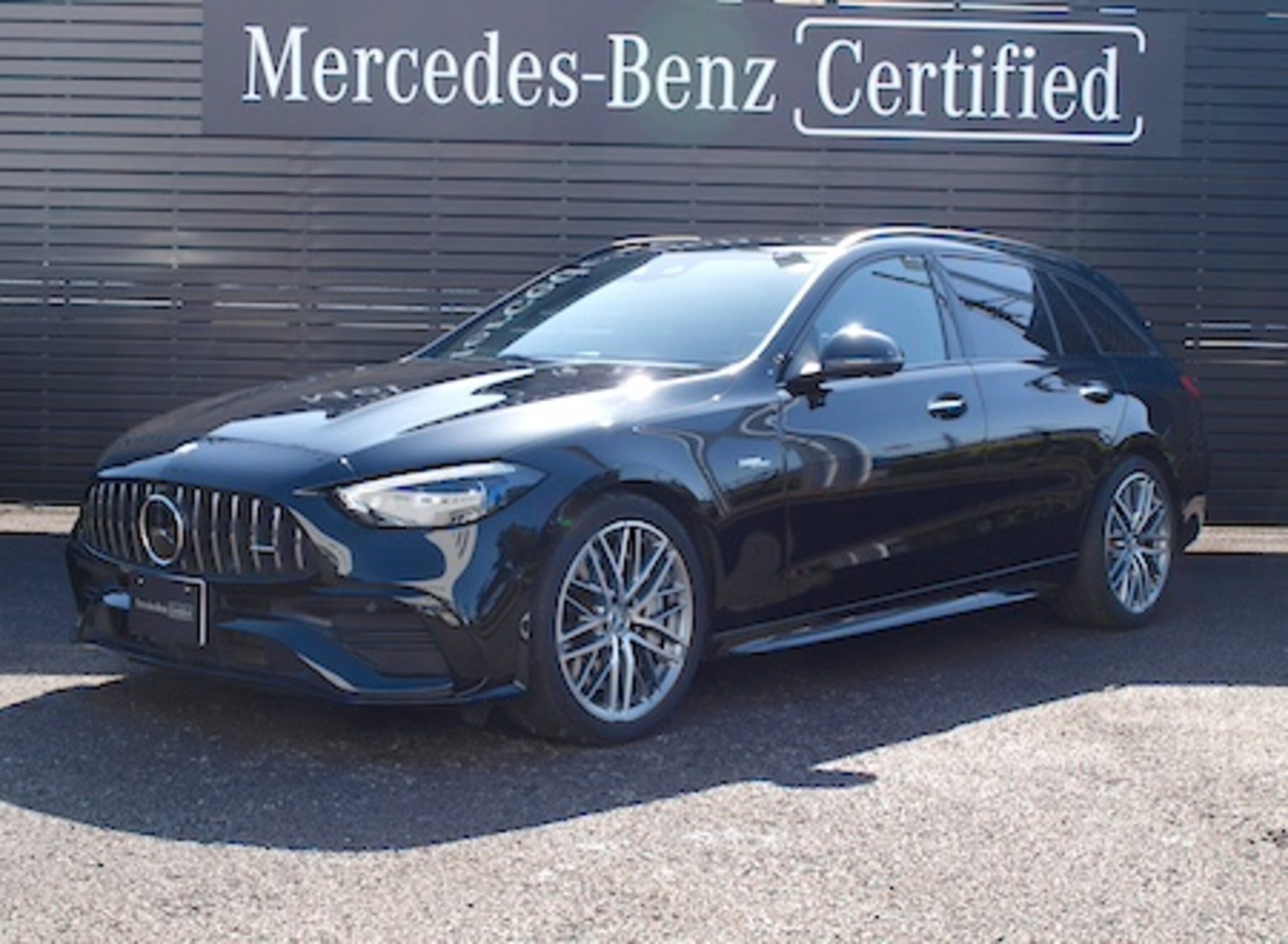 MERCEDES-BENZ C-CLASS AMG - View 1