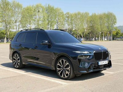 BMW X7 - 7