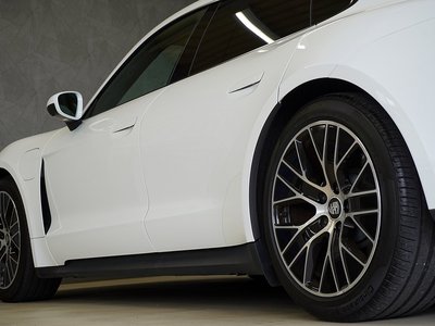 2021 Porsche TAYCAN 缩略图 11