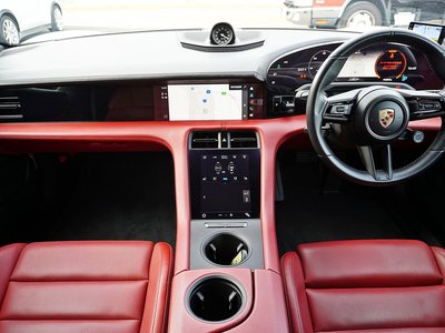 2021 Porsche TAYCAN 缩略图 23