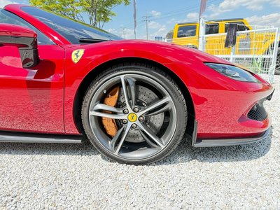 FERRARI 296 GTS - 9