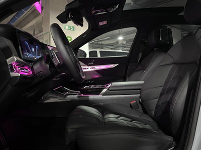 2025 BMW I7 — фото 10