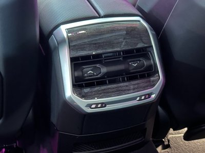 صورة مصغرة 16 لـ 2025 BMW I7