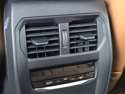 صورة مصغرة 19 لـ 2023 BMW 3 SERIES