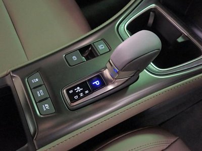 صورة مصغرة 21 لـ 2026 Lexus LBX