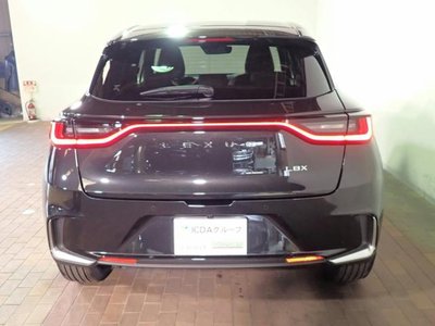 صورة مصغرة 38 لـ 2026 Lexus LBX
