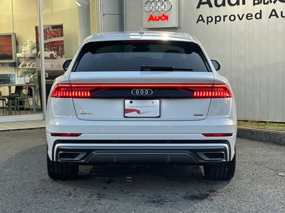 AUDI Q8 - 9