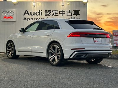 AUDI Q8 - 10