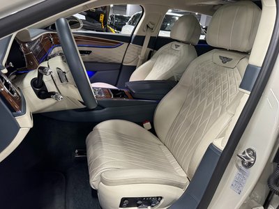 BENTLEY FLYING SPUR - 10