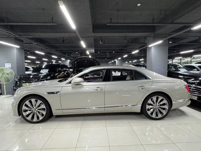 BENTLEY FLYING SPUR - 5