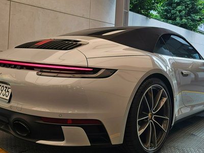 PORSCHE 911 - 5