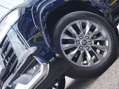 TOYOTA LAND CRUISER 300 - 4