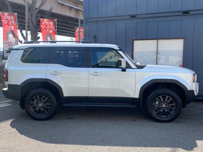 TOYOTA LAND CRUISER 250 - 8