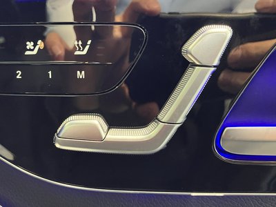 2025 Mercedes-BENZ S-CLASS — миниатюра 33