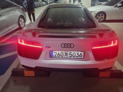 AUDI R8 - 3